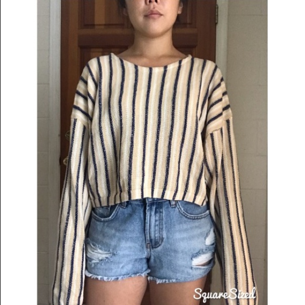 Stripped long sleeve top
